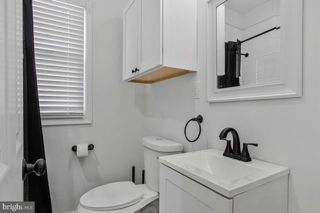 4813 OSAGE ST, College Park, MD 20740