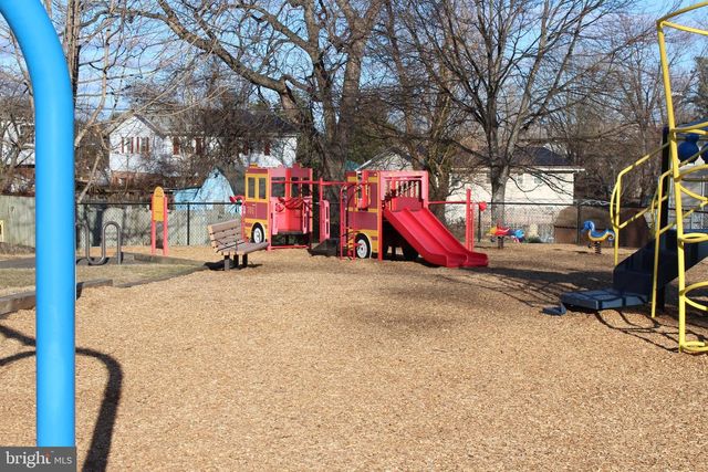 4813 OSAGE ST, College Park, MD 20740