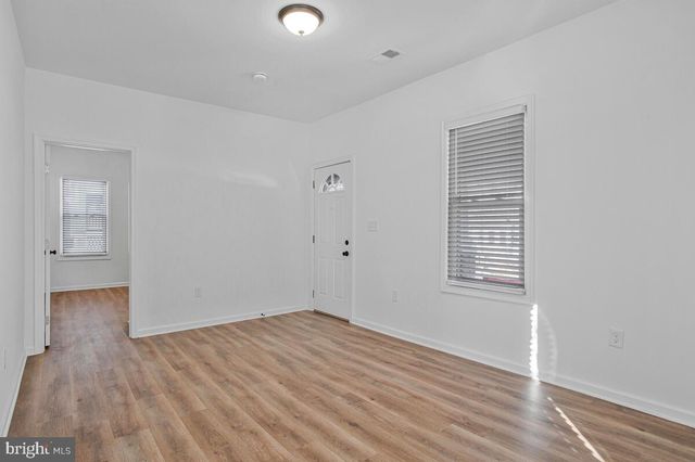 4813 OSAGE ST, College Park, MD 20740