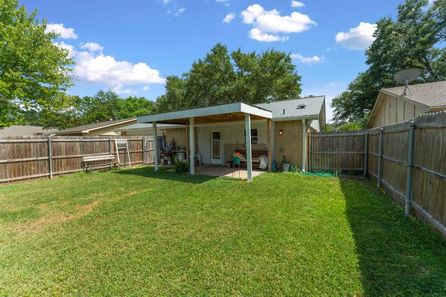 4222 Foliage Drive, Garland, TX 75043
