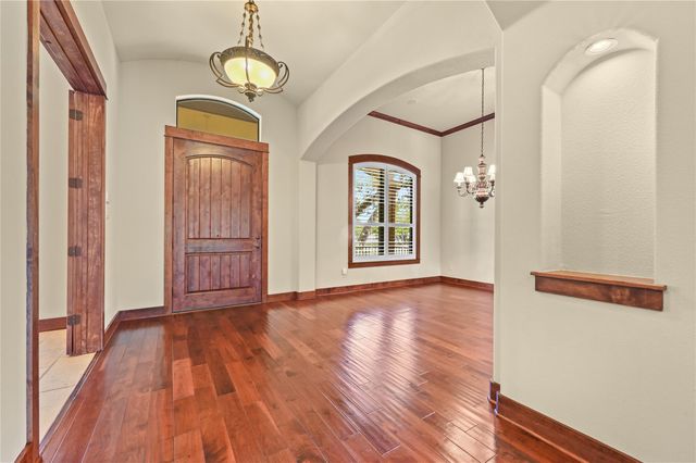 351 Hawthorne LOOP, Driftwood, TX 78619