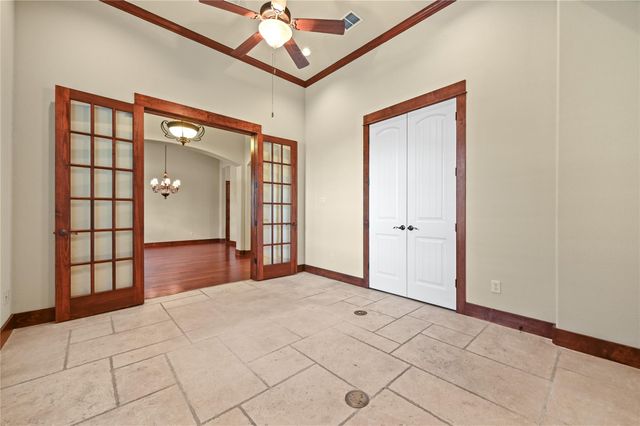 351 Hawthorne LOOP, Driftwood, TX 78619