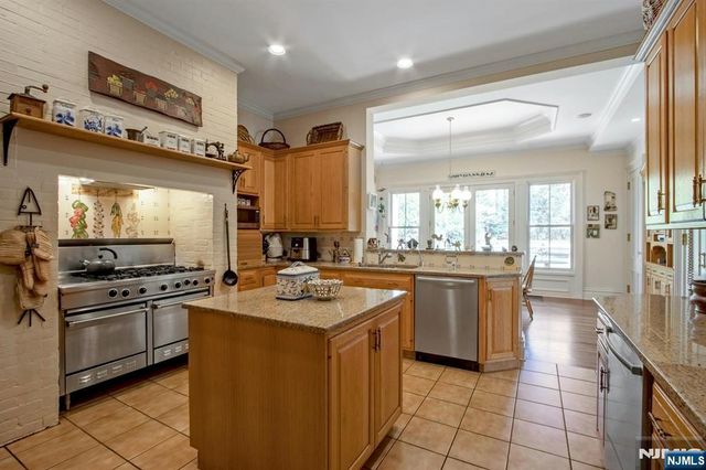 167 Maple Street, Englewood, NJ 07631