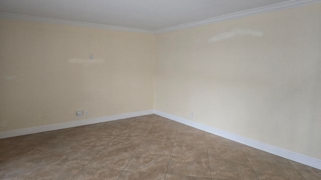 257 Lake Arbor Drive, Palm Springs, FL 33461