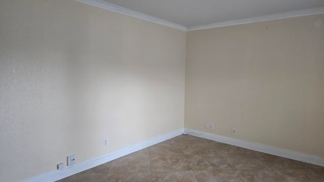 257 Lake Arbor Drive, Palm Springs, FL 33461