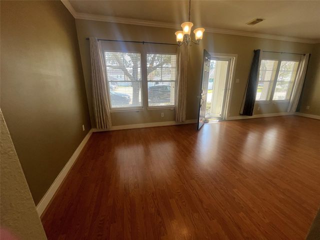 10206 Farrell Drive, Houston, TX 77070