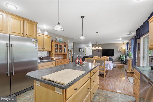 28 FARMINGTON WAY, New Providence, PA 17560