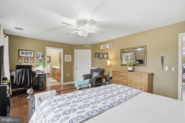 28 FARMINGTON WAY, New Providence, PA 17560