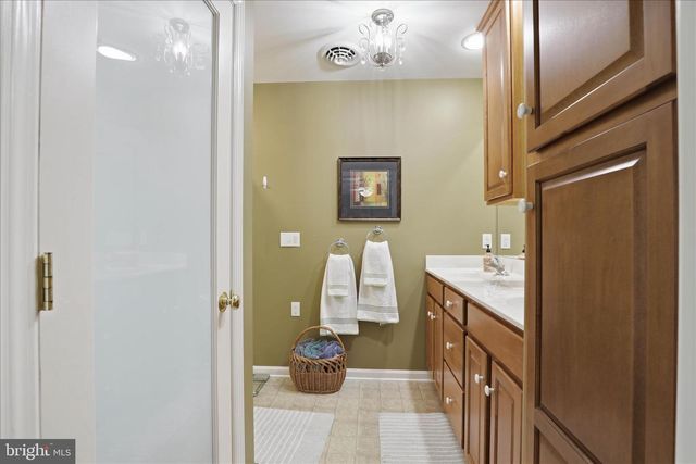 28 FARMINGTON WAY, New Providence, PA 17560