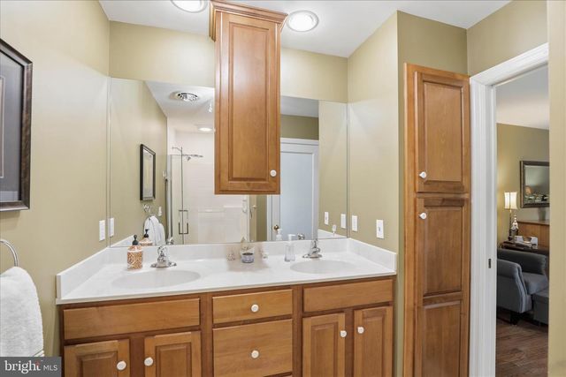 28 FARMINGTON WAY, New Providence, PA 17560