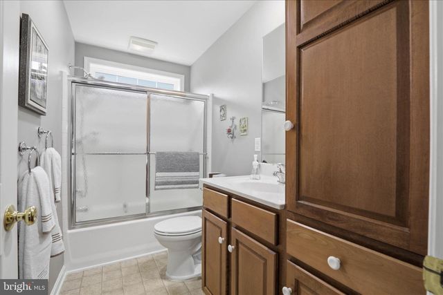28 FARMINGTON WAY, New Providence, PA 17560