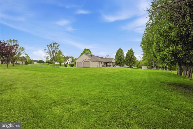 28 FARMINGTON WAY, New Providence, PA 17560