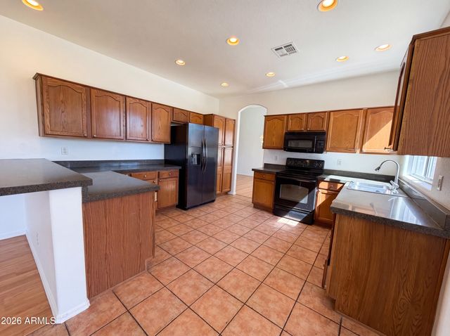 2133 S NIELSON Street, Gilbert, AZ 85295