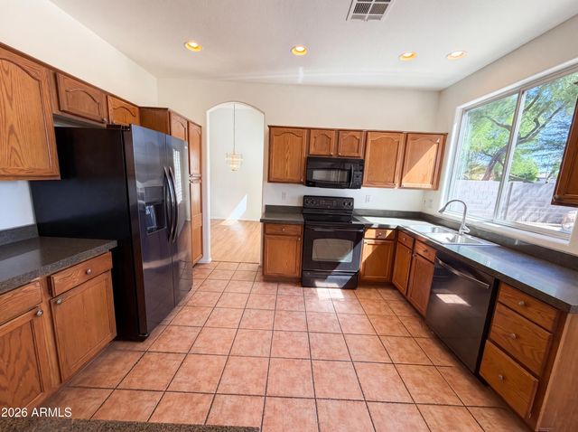 2133 S NIELSON Street, Gilbert, AZ 85295