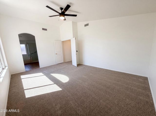 2133 S NIELSON Street, Gilbert, AZ 85295
