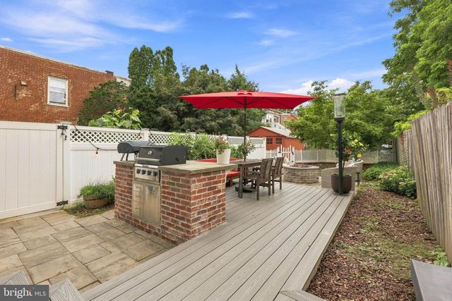 548 W LEMON ST, Lancaster, PA 17603