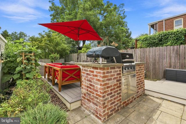 548 W LEMON ST, Lancaster, PA 17603