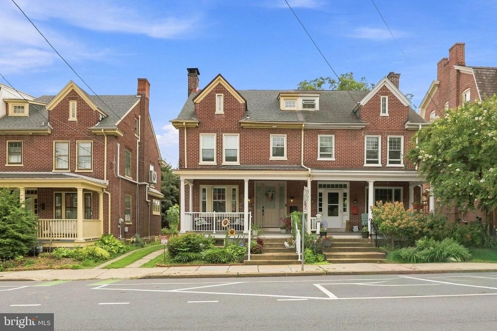 548 W LEMON ST, Lancaster, PA 17603