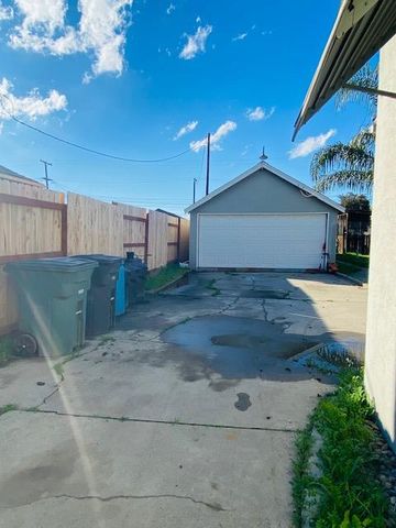 1321 Vernon Ave, Modesto, CA 95351