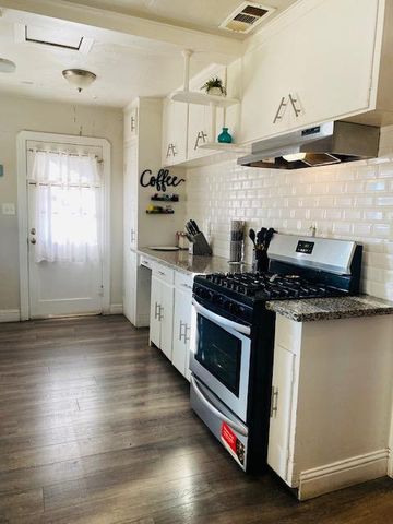 1321 Vernon Ave, Modesto, CA 95351