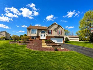11437 Saddlebrook Circle, Pinckney, MI 48169
