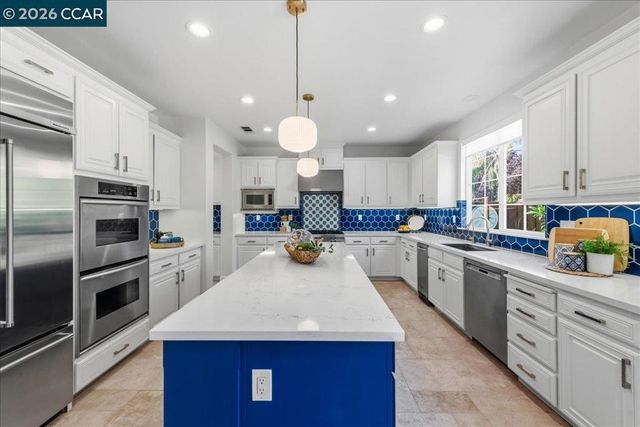 211 Cullens Ct, San Ramon, CA 94582