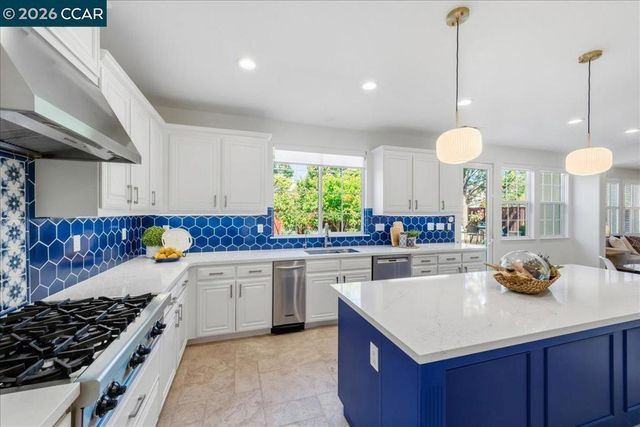 211 Cullens Ct, San Ramon, CA 94582