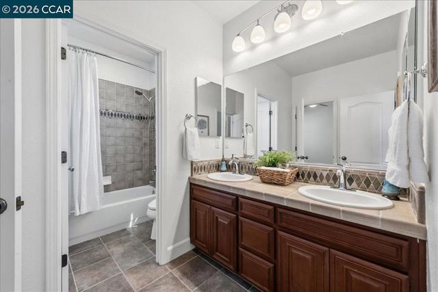 211 Cullens Ct, San Ramon, CA 94582