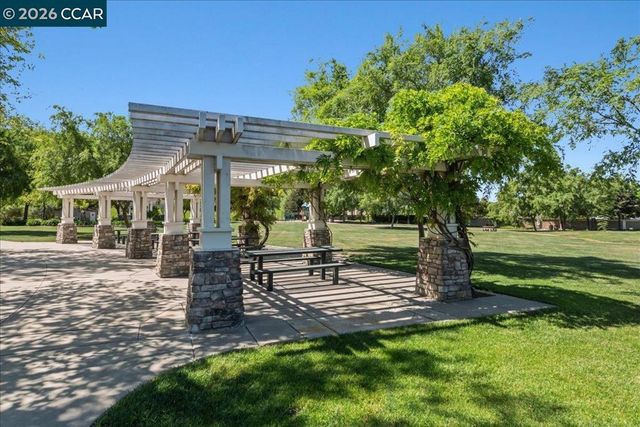 211 Cullens Ct, San Ramon, CA 94582