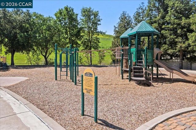 211 Cullens Ct, San Ramon, CA 94582