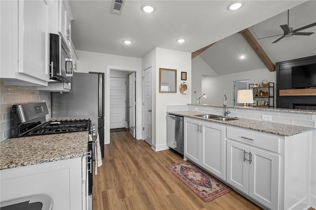 1021 Monarch Road, Centerton, AR 72719