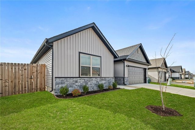 1021 Monarch Road, Centerton, AR 72719