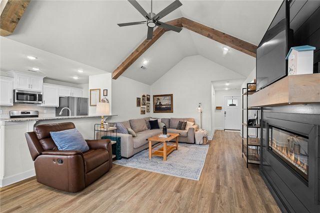 1021 Monarch Road, Centerton, AR 72719