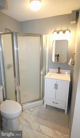 256 ROCHELLE AVE, Philadelphia, PA 19128