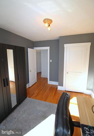 256 ROCHELLE AVE, Philadelphia, PA 19128