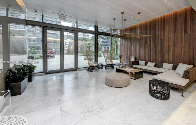 88 SW 7th Street 2902, Miami, FL 33130