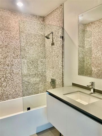 88 SW 7th Street 2902, Miami, FL 33130
