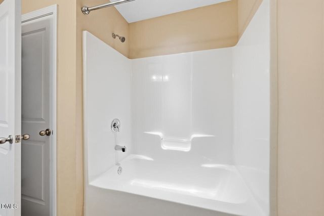 108 Glenview Lane, Durham, NC 27703