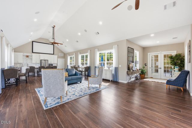 108 Glenview Lane, Durham, NC 27703