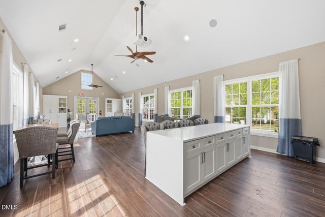 108 Glenview Lane, Durham, NC 27703