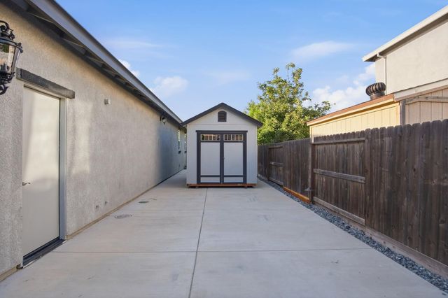 655 Mono St, Manteca, CA 95337