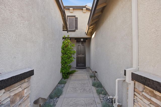 655 Mono St, Manteca, CA 95337