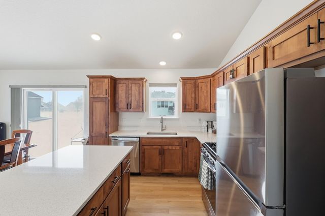 515 Winkler Trail N, Cologne, MN 55322