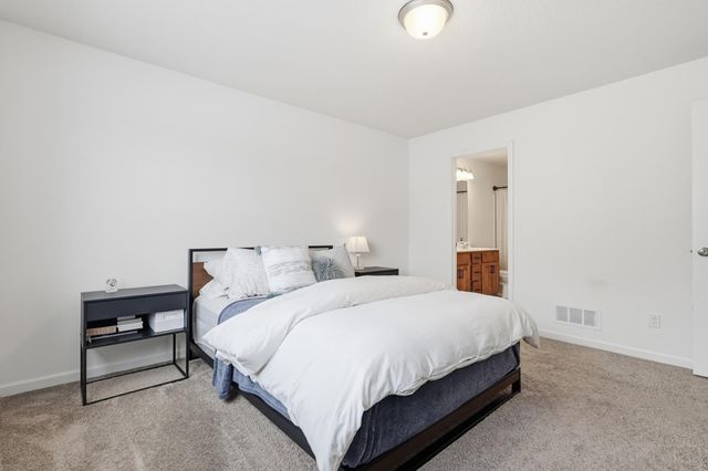 515 Winkler Trail N, Cologne, MN 55322