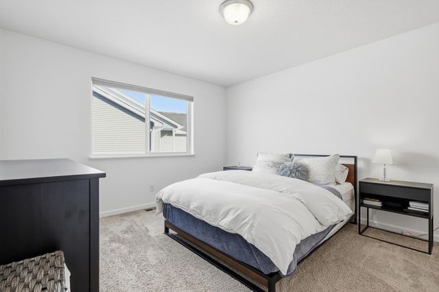 515 Winkler Trail N, Cologne, MN 55322