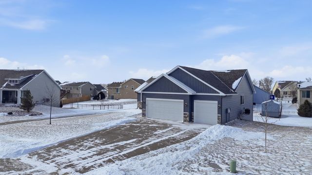 515 Winkler Trail N, Cologne, MN 55322