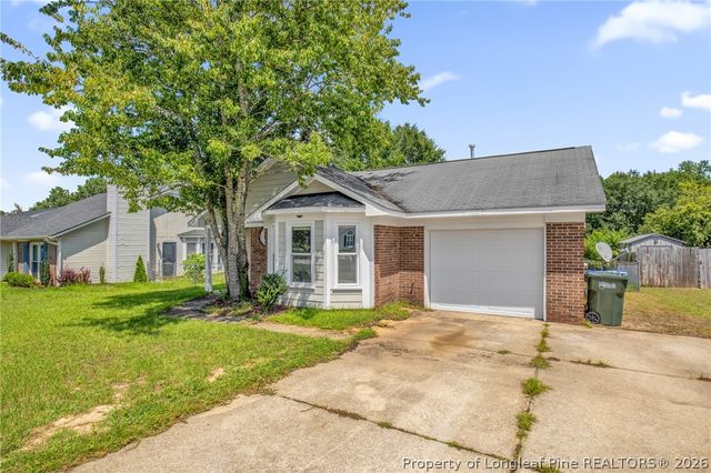 1615 Winnabow Drive, Fayetteville, NC 28304