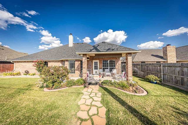 1210 NW Norwick Ave, Lawton, OK 73505