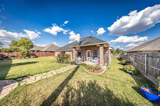 1210 NW Norwick Ave, Lawton, OK 73505