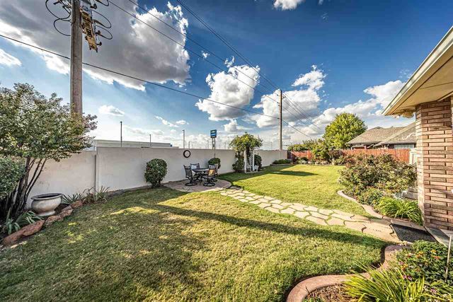 1210 NW Norwick Ave, Lawton, OK 73505